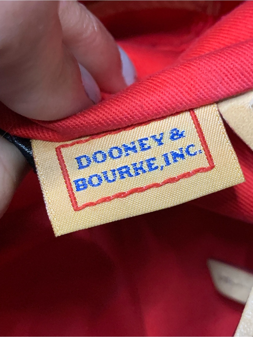 Dooney & Bourke - Picture 14 of 15